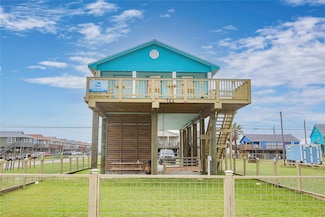 722 Ft Velasco Dr, Surfside Beach, TX 77541