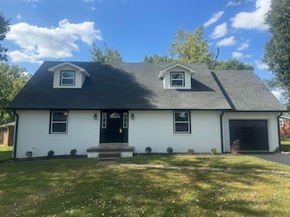 2749 Apache Dr, Bowling Green, KY 42104