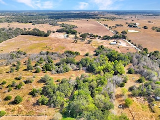 4277 Opersteny Rd, Bryan, TX 77808