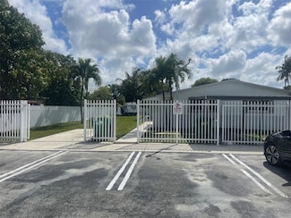 262 Northwest Dr Unit 262, Miami, FL 33126
