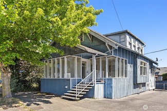 7342 15th Ave NW, Seattle, WA 98117