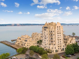 6 Burd St Unit 2402, Nyack, NY 10960
