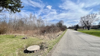 2950 Templeton Rd, Warren, OH 44481