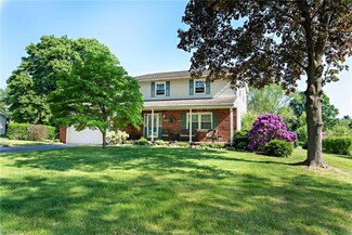 3127 Queen Rd, Ravenna, OH 44266