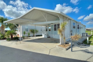 305 Arnold Palmer Dr, Davenport, FL 33837