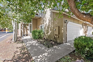 2493 S Hibiscus Ln, Flagstaff, AZ 86001
