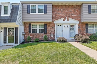 906 Countryside Dr, Mc Kees Rocks, PA 15136