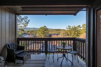 3319 Brittan Ave Unit 10, San Carlos, CA 94070