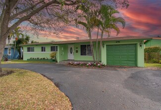 3318 Roosevelt St, Hollywood, FL 33021