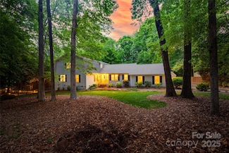 9439 White Hemlock Ln, Charlotte, NC 28270