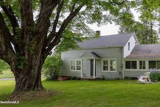 649 Hewins St, Sheffield, MA 01257