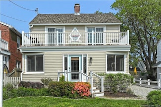 13 Billow Rd, Old Saybrook, CT 06475