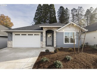 1016 E Rork Ct, Newberg, OR 97132