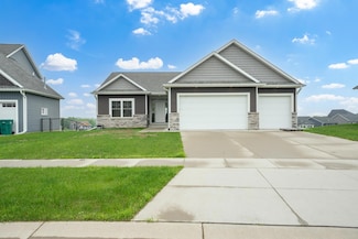837 Towne Dr NE, Byron, MN 55920