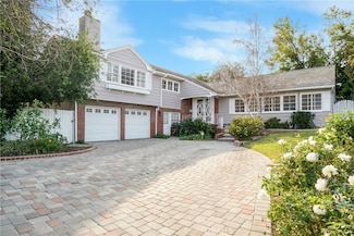 20300 Delita Dr, Woodland Hills, CA 91364
