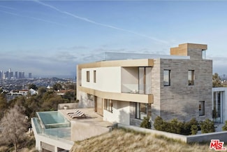 1510 N Tigertail Rd, Los Angeles, CA 90049