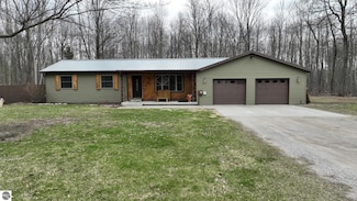 2235 S Loomis Rd, Mount Pleasant, MI 48858