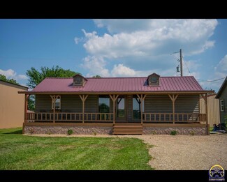 205 Cedar Cir, Alma, KS 66401