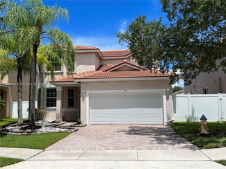 803 SW 118th Ave, Pembroke Pines, FL 33025