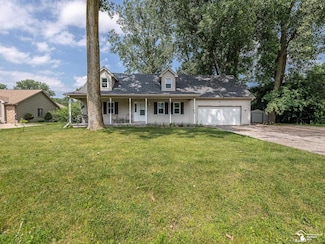 8299 Galloway Dr, Lambertville, MI 48144
