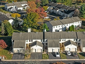 405 Willow Ct, Flemington, NJ 08822