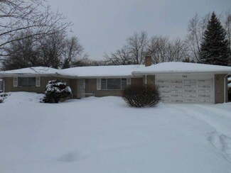 705 MacKow Dr, Toledo, OH 43607