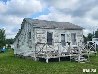 714 W 4th Ave, Monmouth, IL 61462