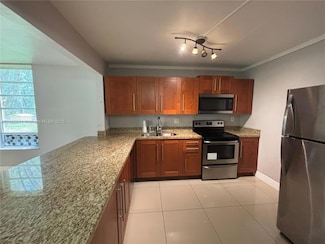 400 Commodore Dr Unit 107, Plantation, FL 33325
