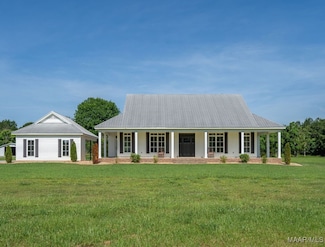 562 Flowers Rd, Cecil, AL 36013