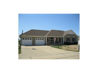 1104 E 2nd Street Terrace, Cameron, MO 64429