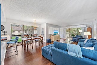 134 Brackenwood Rd Unit 134, Palm Beach Gardens, FL 33418