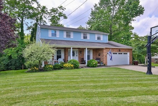 8338 Ashhollow Dr, Cincinnati, OH 45247