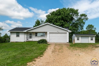 8049 NW Capper Rd, Rossville, KS 66533