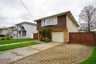 138 Lamoka Ave, Staten Island, NY 10308