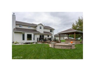 905 Park Cir, Huxley, IA 50124