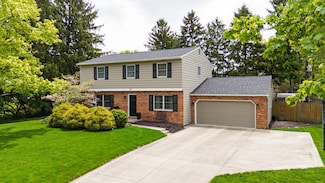 1211 Darcann Dr, Columbus, OH 43220