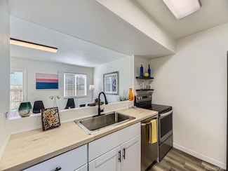 12172 E Kepner Place, Aurora, CO 80012