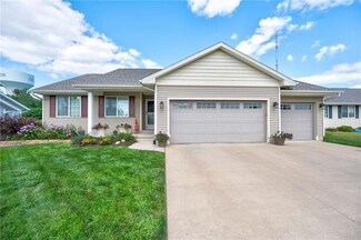 7219 Rolling Ridge Dr SW, Cedar Rapids, IA 52404