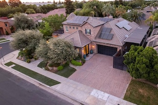 71 Omaha Ave, Clovis, CA 93619