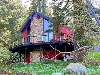 55 Bloods Ridge Rd, Bear Valley, CA 95223
