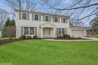 360 S Valley Rd, Barrington, IL 60010