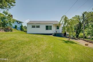 3909 Bond Dr, Kingsport, TN 37664