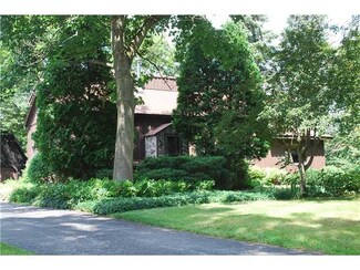 7112 Hunters Creek Rd, South Wales, NY 14139