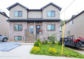 962 Rockland Ave, Staten Island, NY 10314