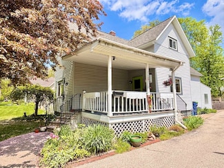 1308 Cornell St, Bay City, MI 48708
