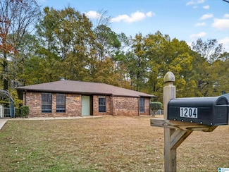 1204 Quail Run Dr SW, Jacksonville, AL 36265