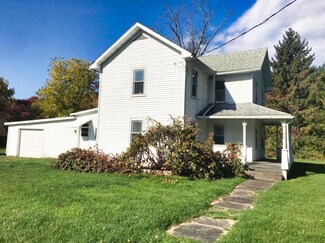 60 Wilcox St, Monroeton, PA 18832