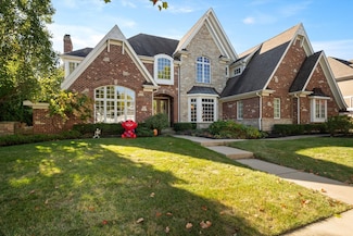 39W821 S Hathaway Ln, Geneva, IL 60134