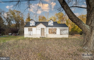 7626 Leonardtown Rd, Hughesville, MD 20637
