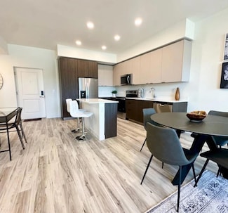 1621 S Dixie Hwy, Pompano Beach, FL 33060